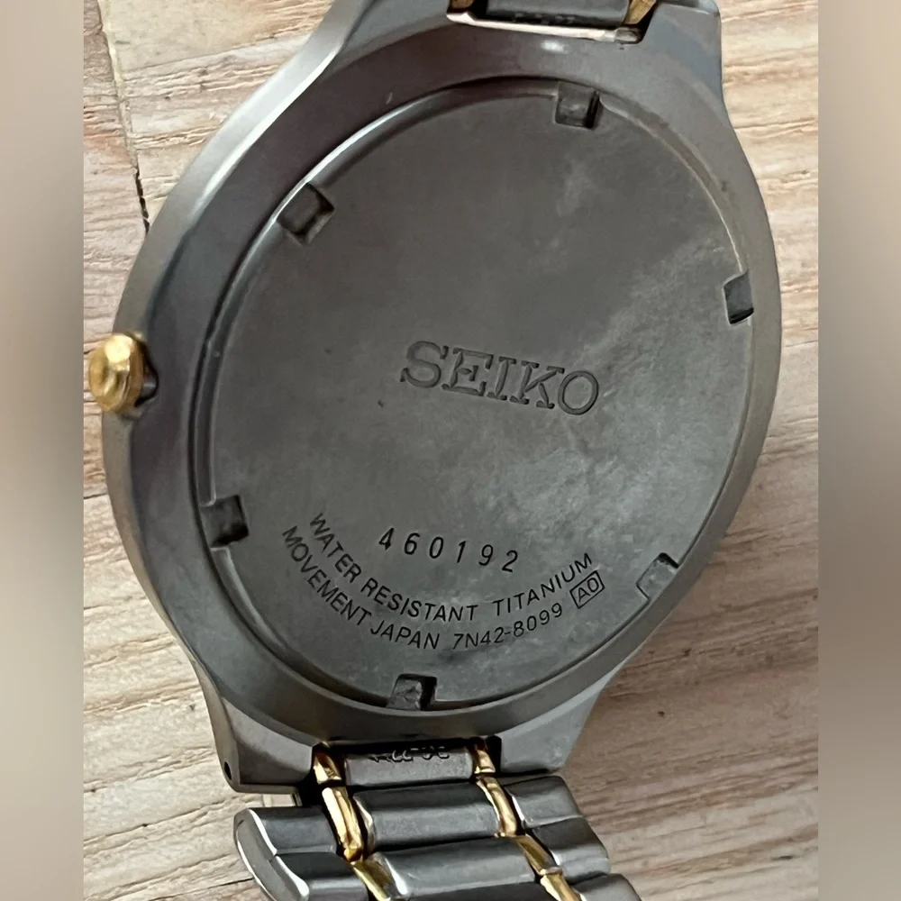 Seiko Titanium Rare Vintage Men’s Watch Two-Tone Titanium Bracelet Blue Dial